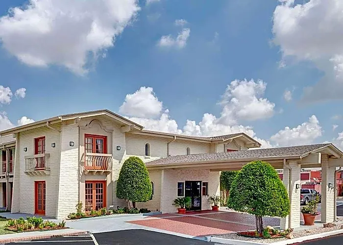 Cheap Hotels in North Richland Hills