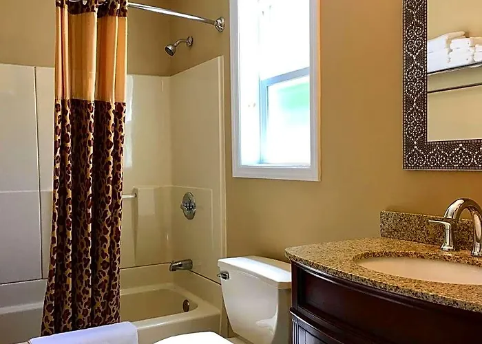 Motels in Fairfield (Essex County)