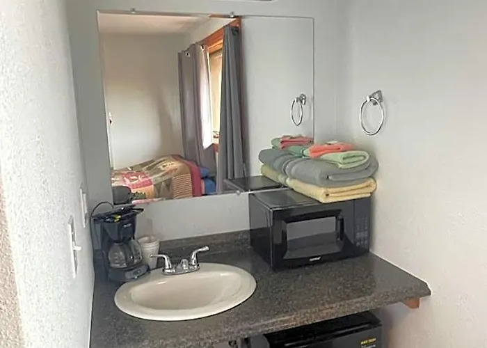 Motels in Bird Creek