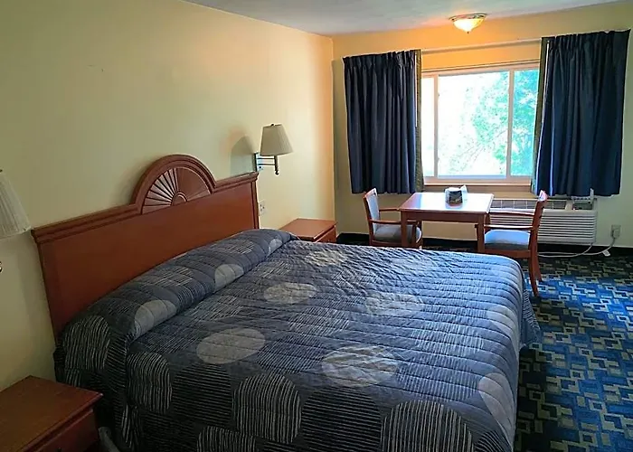 Motels in East Providence