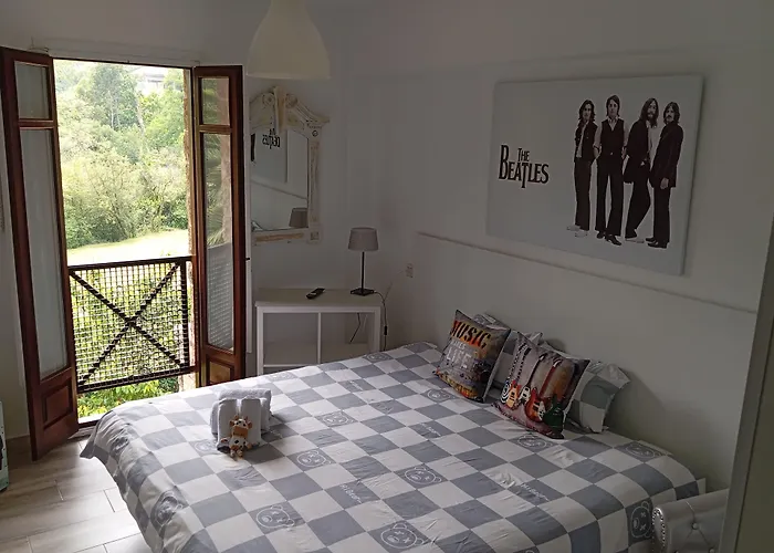 Hoteles Baratos en Llanes