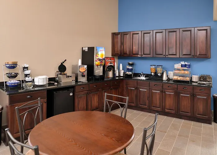 Motels in Moundsville