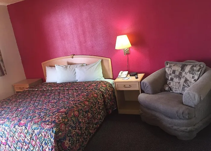 Motels in Early
