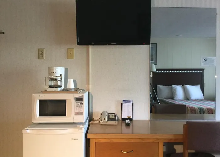 Motels in Waupun
