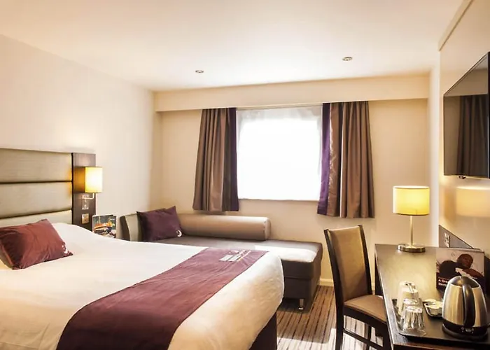 Cheap Hotels in Oldham