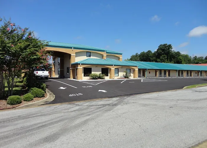 Motels in Northport