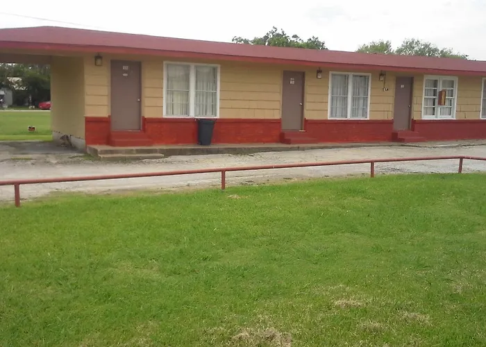 Motels in Ranger