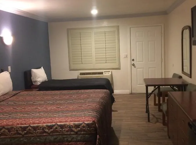 Motels in Lomita