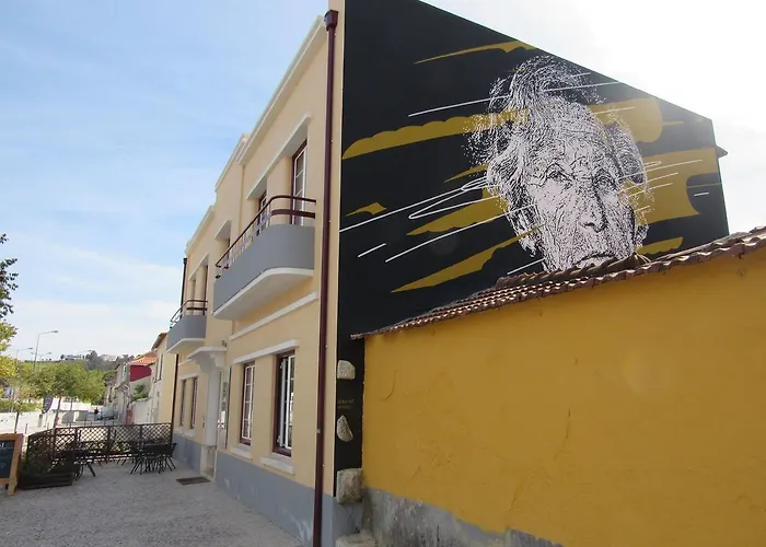 Albergues, Pousadas em Leiria