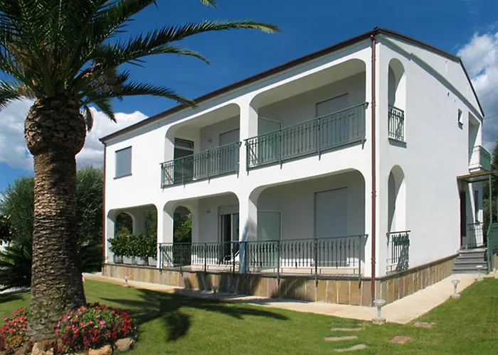 Hotel Economici a Villammare