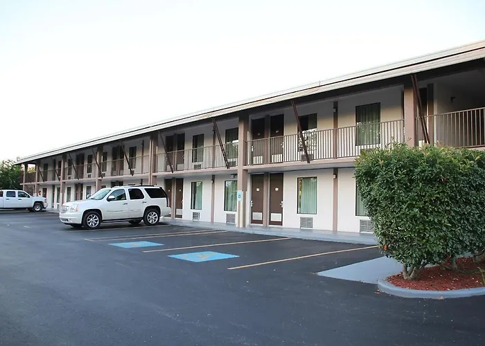 Motels in Shelbyville