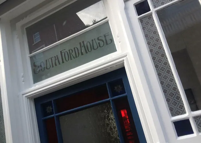 Guest Houses in Dartmouth