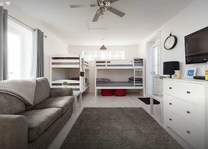 Bed and Breakfasts in Brockley