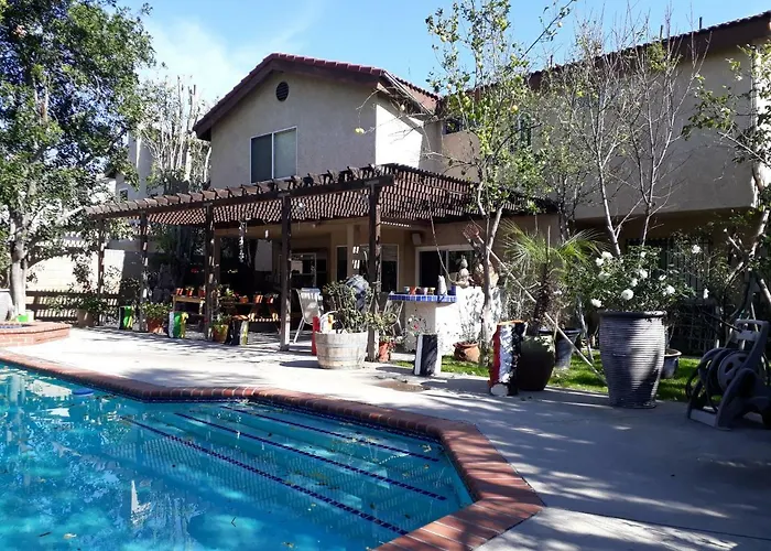 Guest Houses in Topanga
